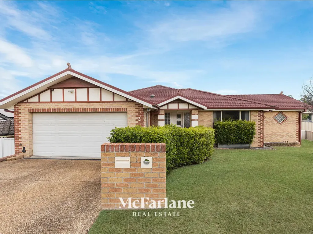 Cameron Park 4 Bedroom Welcome to 3 Triton Place!