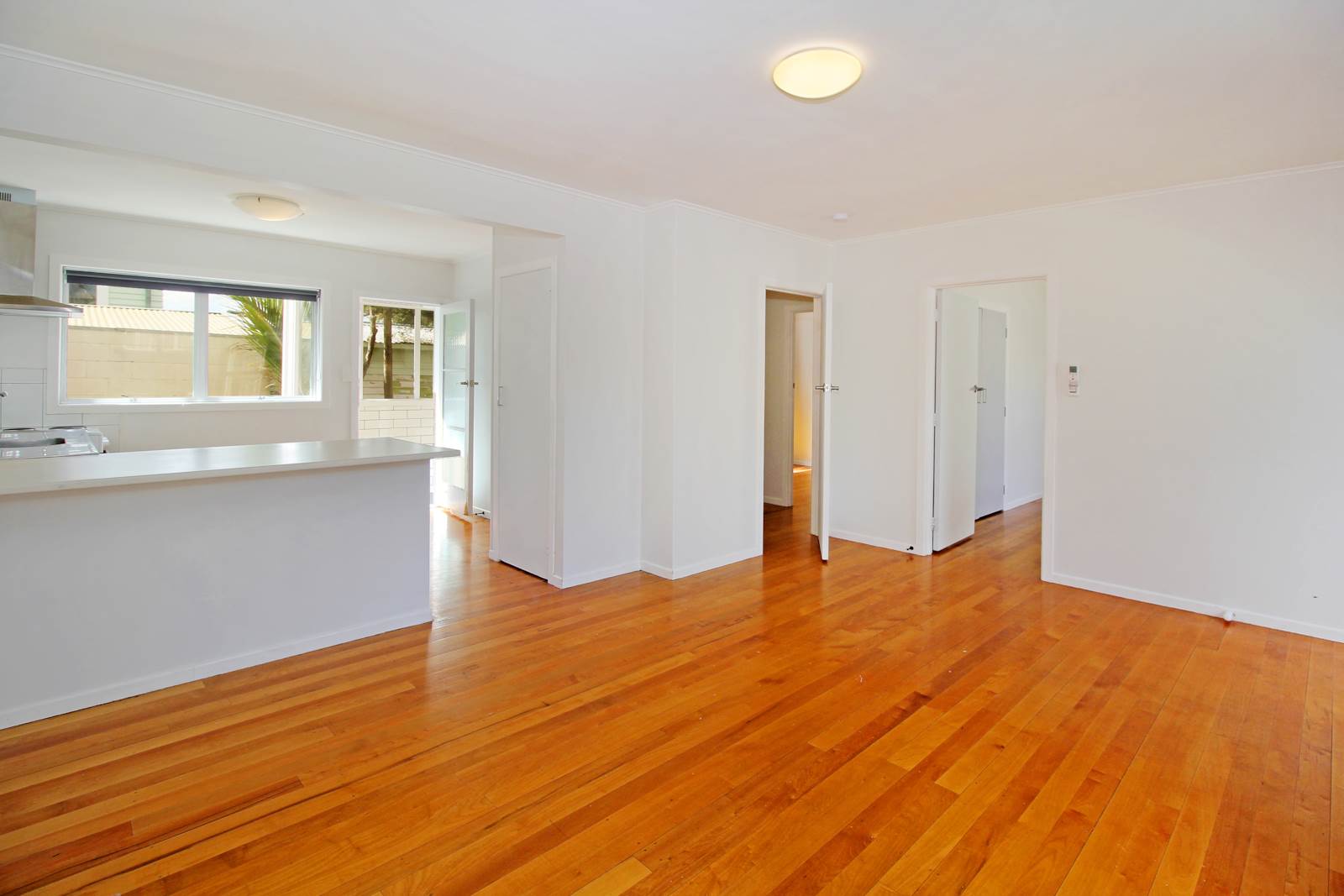 2/118 Lake Road, Belmont, Auckland - North Shore, 2 રૂમ, 1 બાથરૂમ