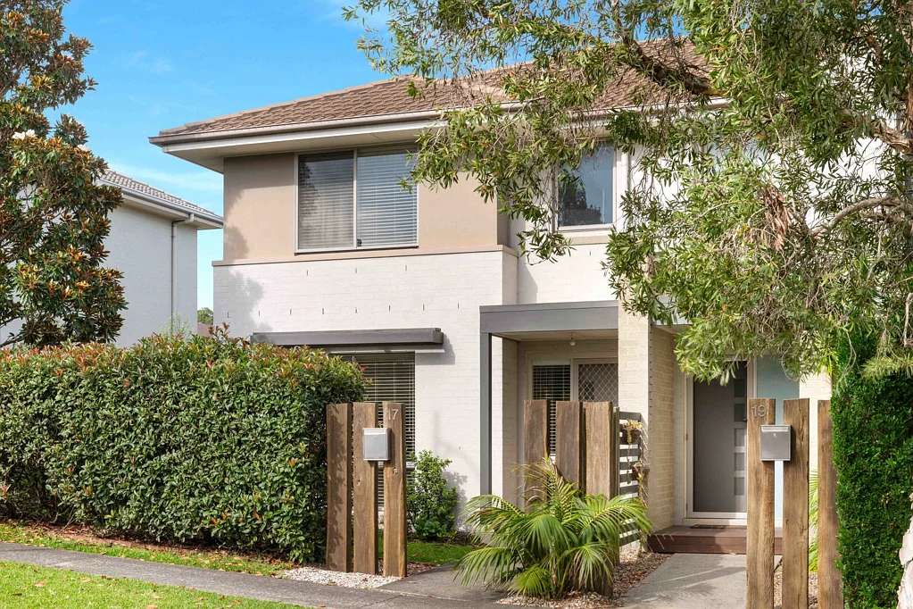 17 Lakewood Boulevard, Flinders, NSW 2529