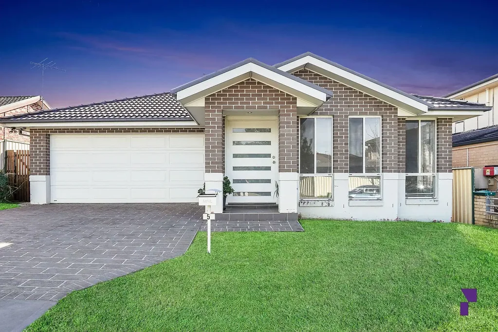 Prestons 3房 备受青睐区域的一尘不染家庭住宅 Immaculate Family Home in Desirable Pocket