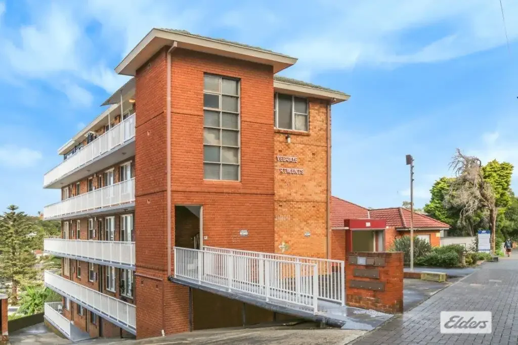 Renovated 2 Bedroom Unit