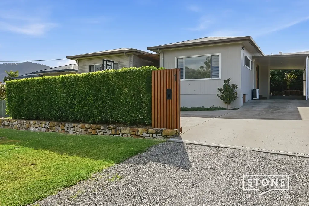 Coffs Harbour 3침실 Under Contract - Cooling Off Period