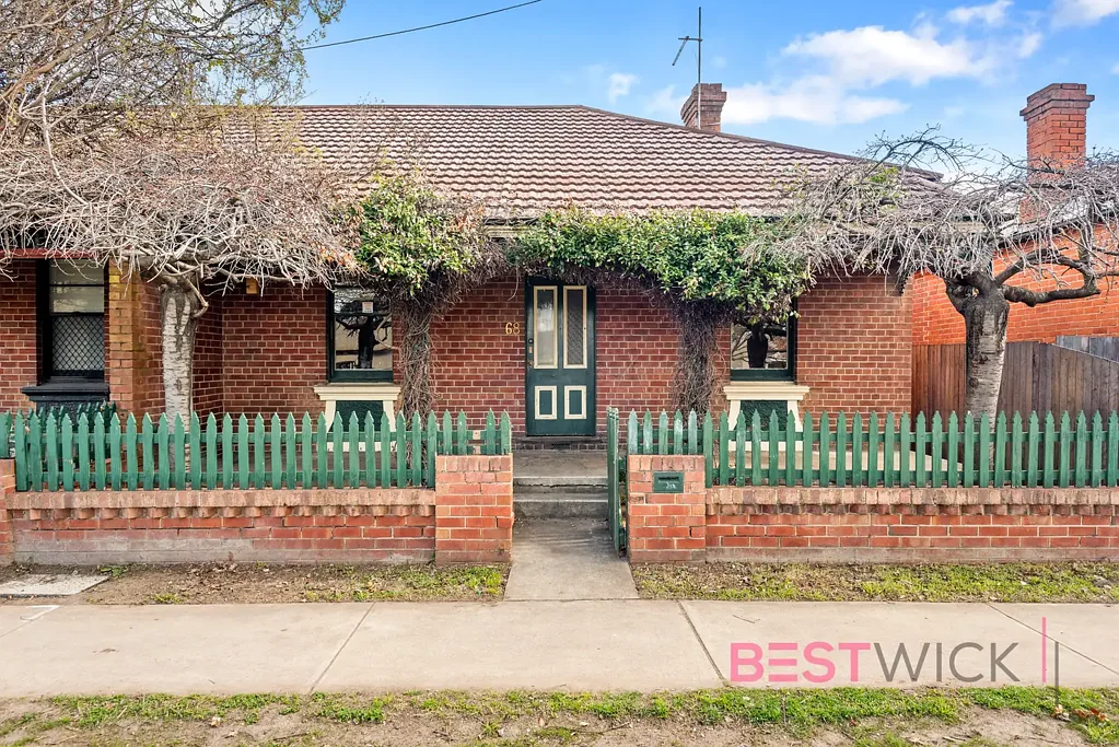 Bathurst 3房  Character, CBD Location & Opportunity!