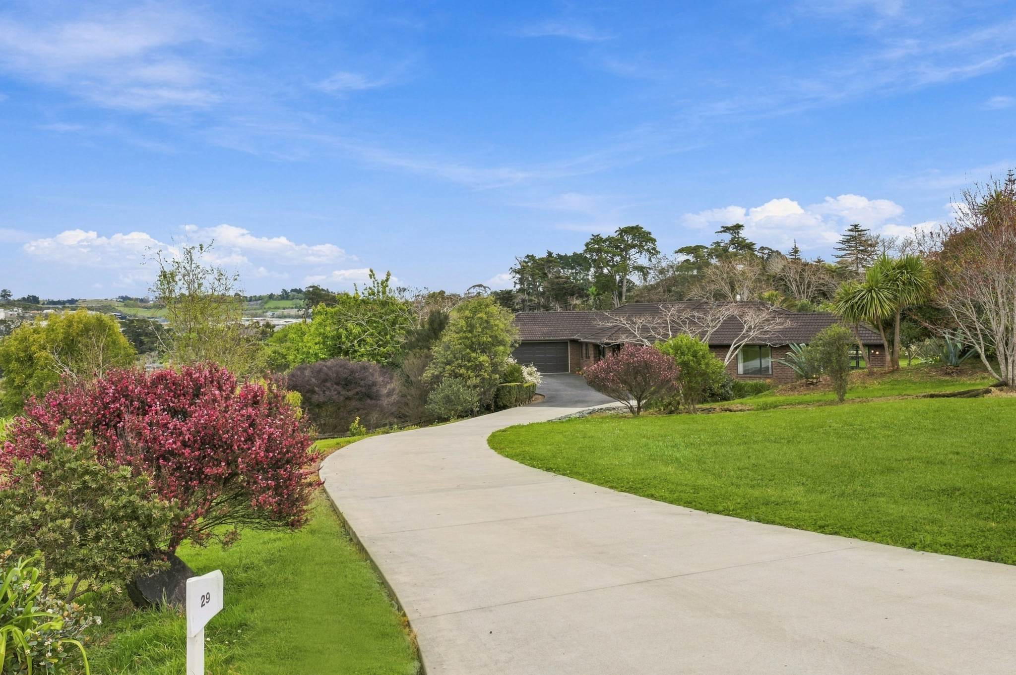29 Whangaparaoa Road, Red Beach, photo 5