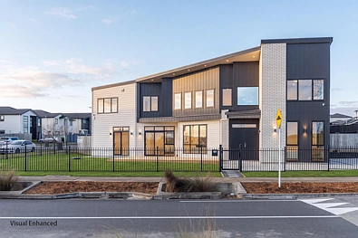 Flat Bush 5 Bedroom Ultimate Lifestyle Living, Spacious & Sunny