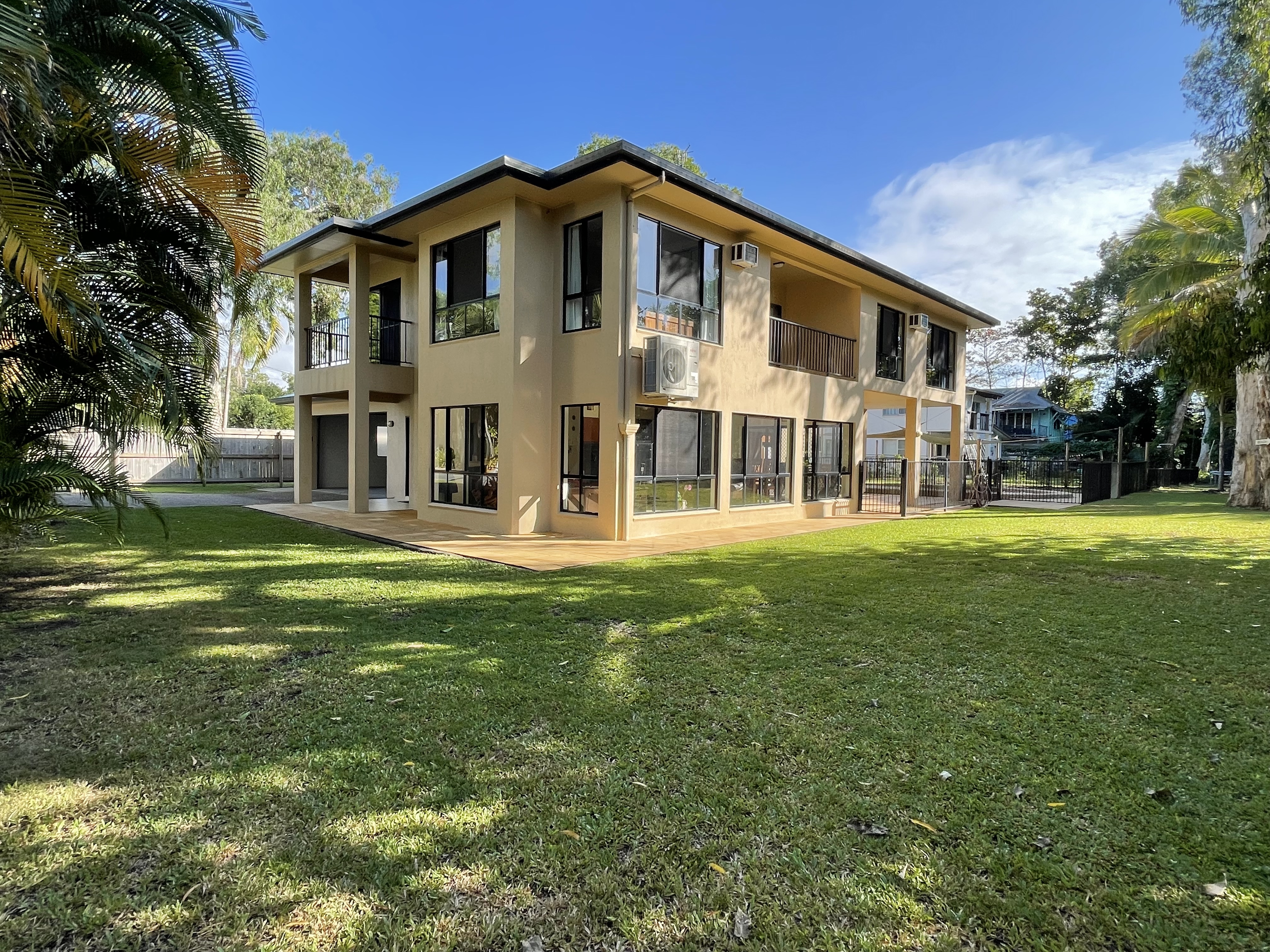 2 WONGALING BEACH RD, WONGALING BEACH QLD 4852, 0 Kuwarto, 0 Banyo, House