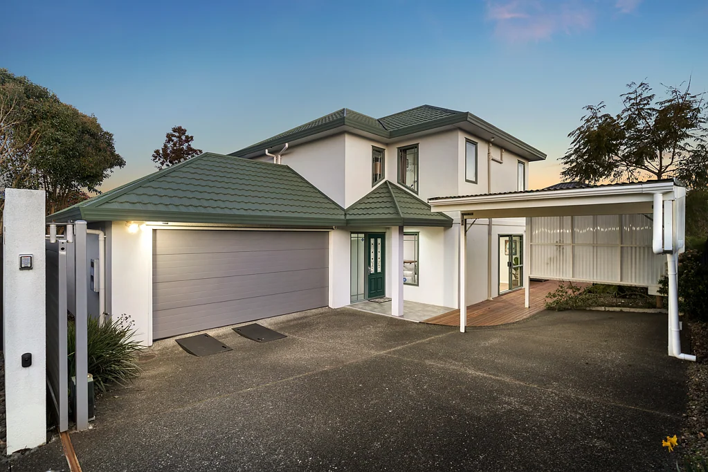 Te Atatu Peninsula 3Moenga FREEHOLD FREESTANDING and AFFORDABLE!