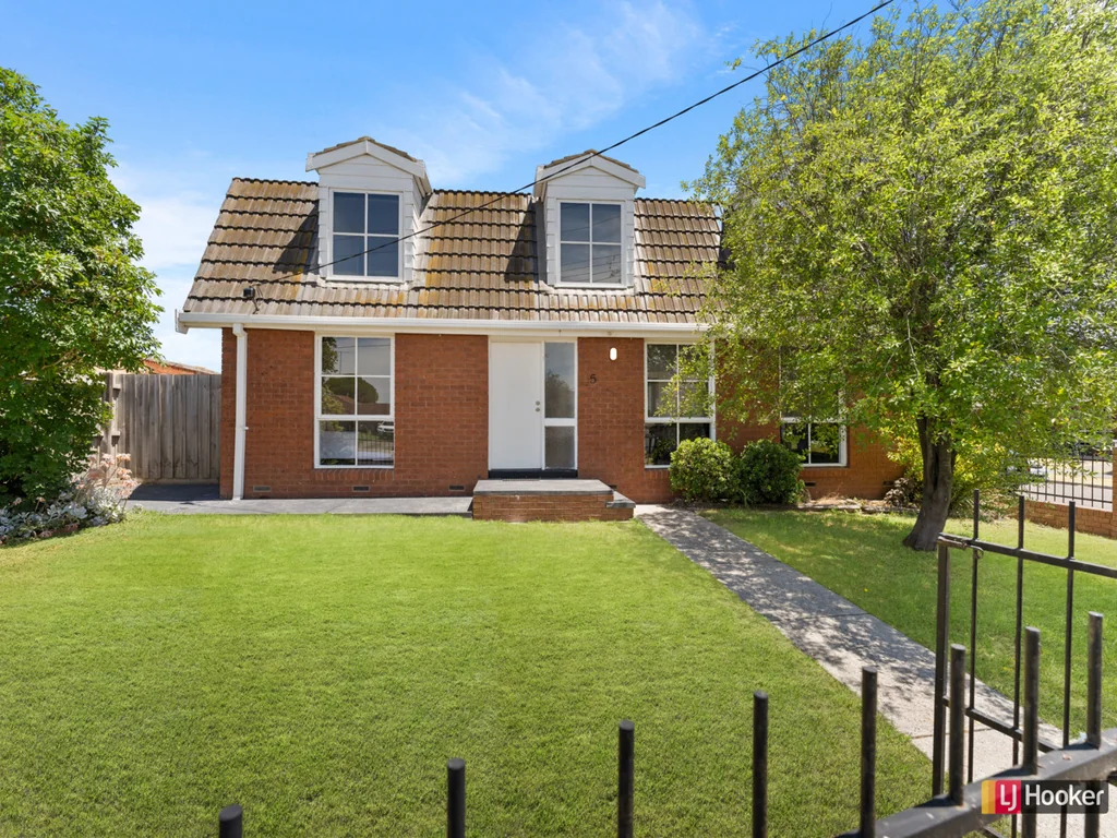 St Albans Park 4Kwarto Spacious Family Living with Future Development Potential at 5 East End, St Alban