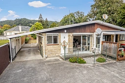 4/9 Miro Street, Trentham