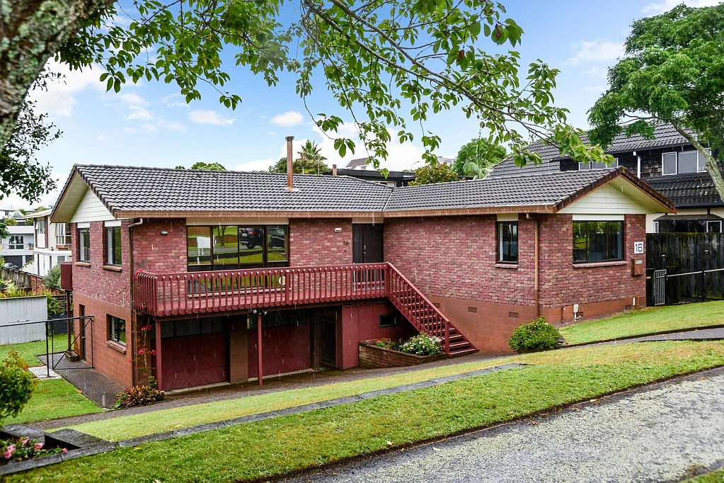 16 Glendale Drive, Dinsdale, Hamilton, Waikato