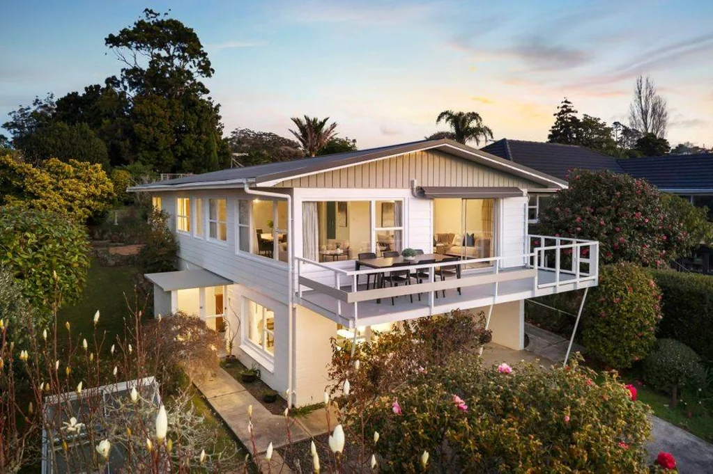 4 beds house in Mairangi Bay (Rangi Zone) !!!