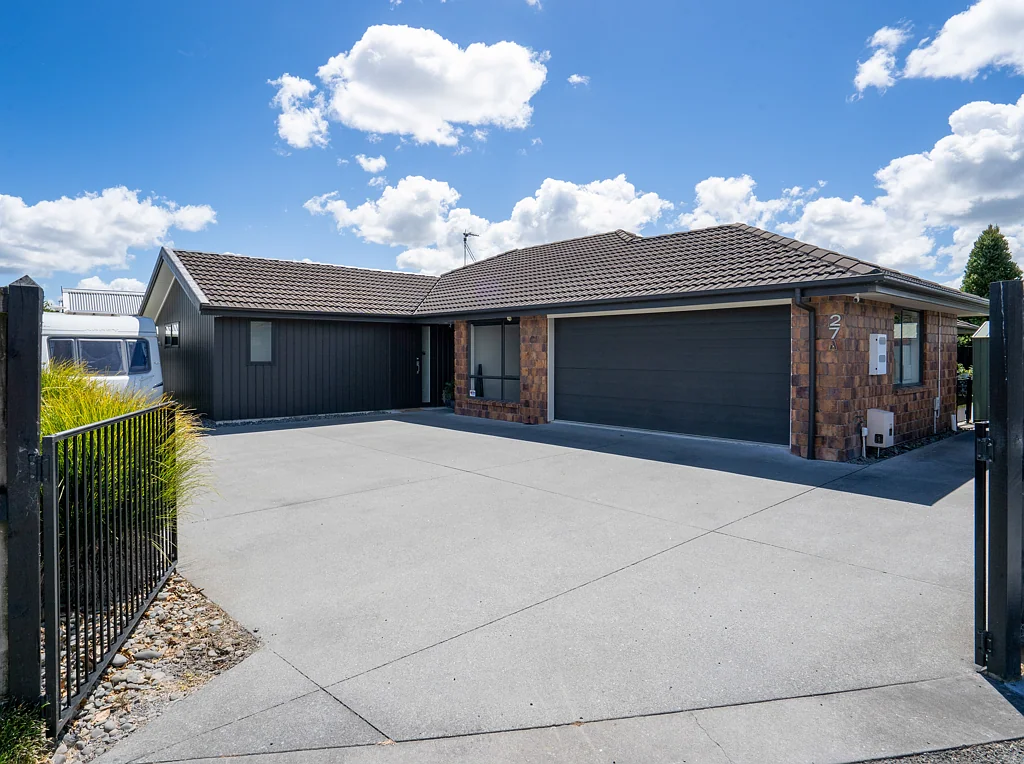 Cambridge 5Zimmer Exceptional Home with Self-Contained Unit