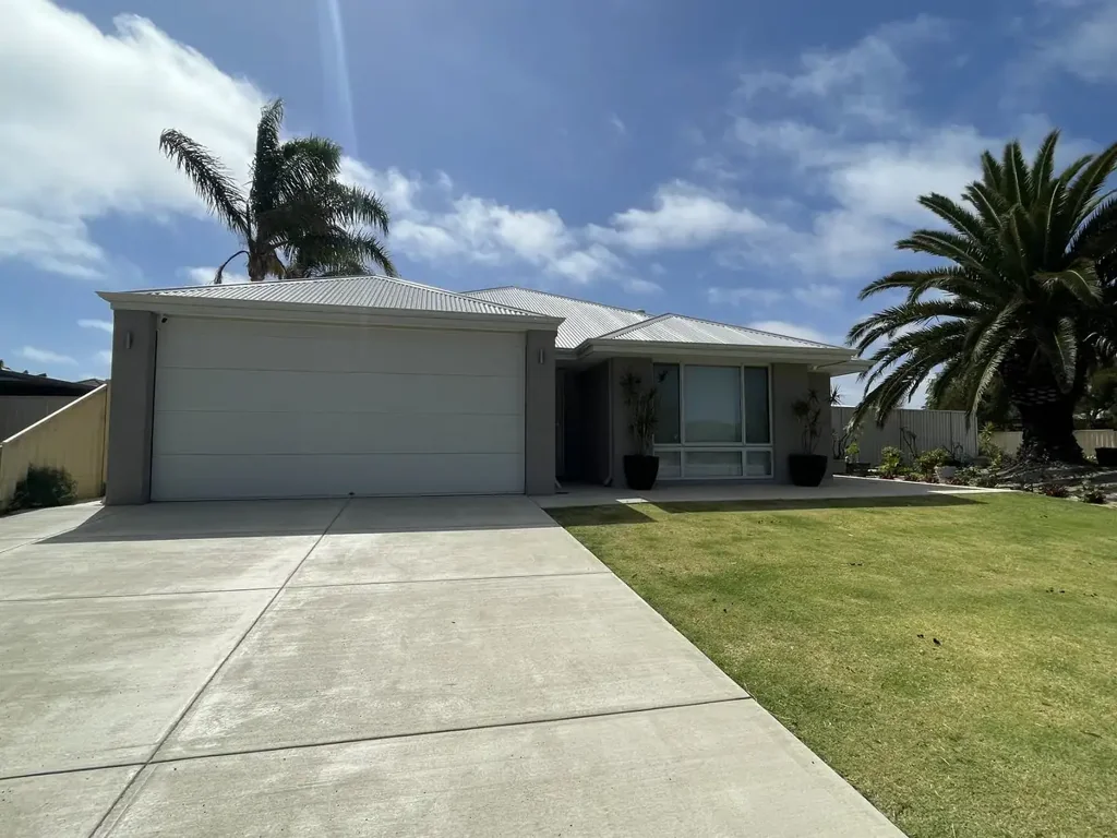 Fully Furnished Family Home