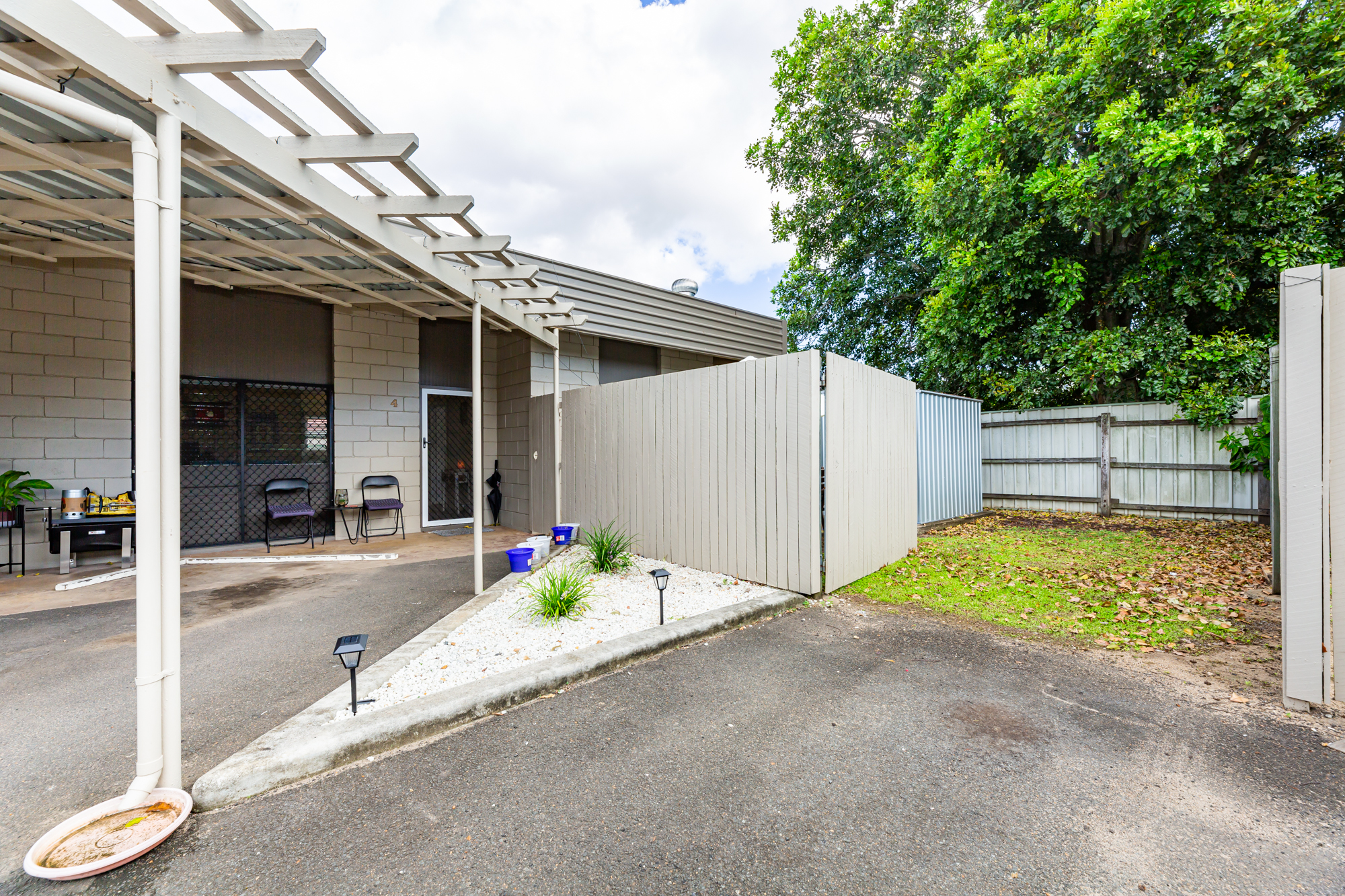 UNIT 4 16 WHITE ST, BUNDABERG WEST QLD 4670, 0 Kuwarto, 0 Banyo, Unit