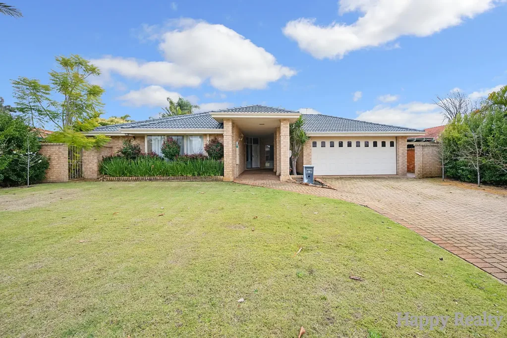 Canning Vale 4ਬੈੱਡਰੂਮ An Impressive Family Residence with Three Master Ensuites on 940sqm Block!