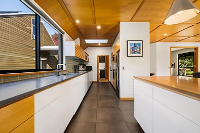 248 Beacon Point Road, Wanaka, Otago, 5 Bedrooms, 2 Bathrooms, House