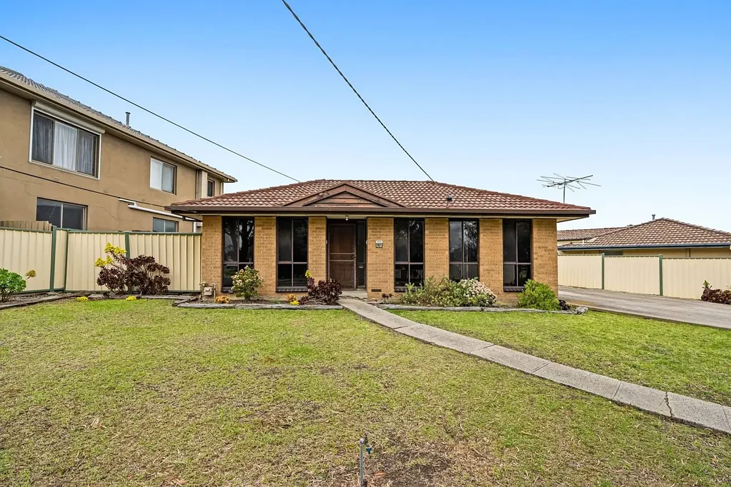 Keilor East 3ਬੈੱਡਰੂਮ Family Friendly Setting with Exciting Potential