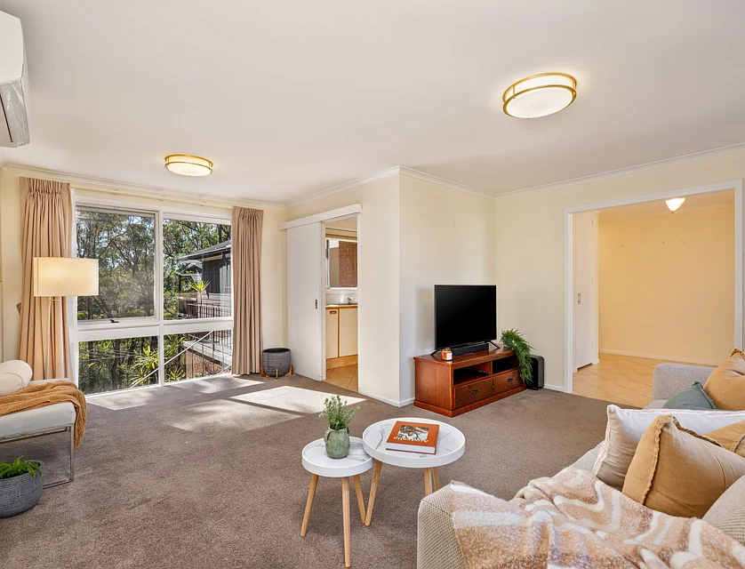 18 Eastlea Avenue, Springwood, Blue Mountains - Region, 4 कमरे, 2 बाथरूम, House