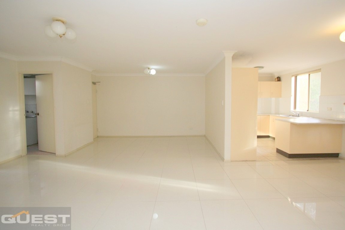 UNIT 13 122-126 MEREDITH ST, BANKSTOWN NSW 2200, 0 chambres, 0 salles de bain, Unit