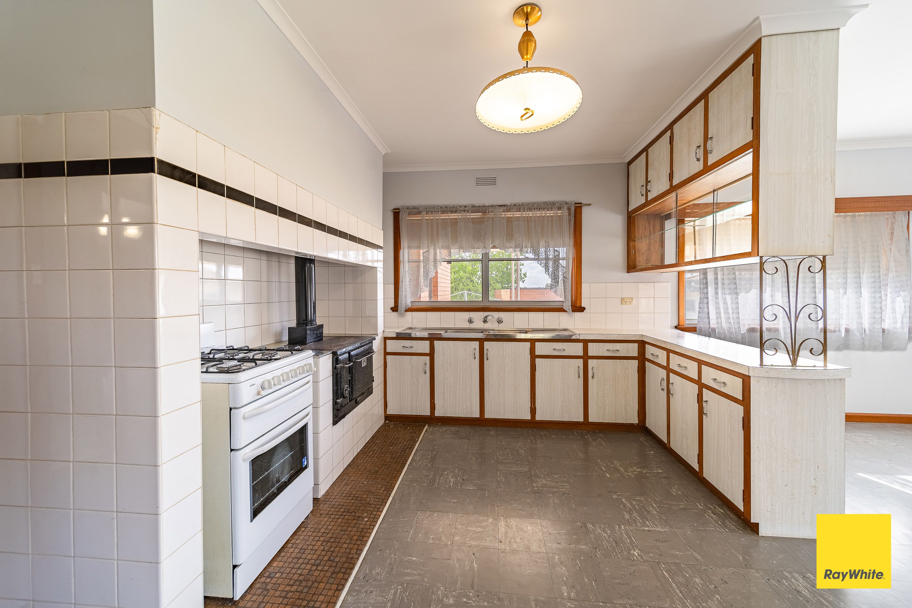 9 EDWIN ST, NORTH BENDIGO VIC 3550, 0 غرف, 0 حمامات, House