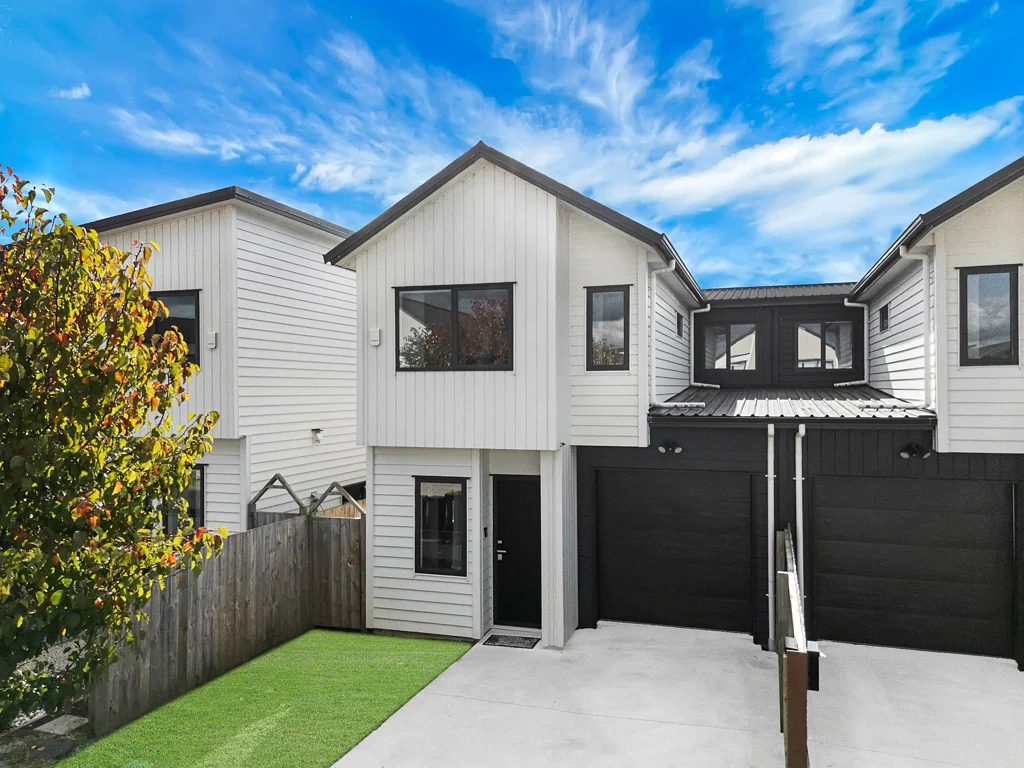 Takanini 3房  Stunning 3-bedroom duplex in Takanini