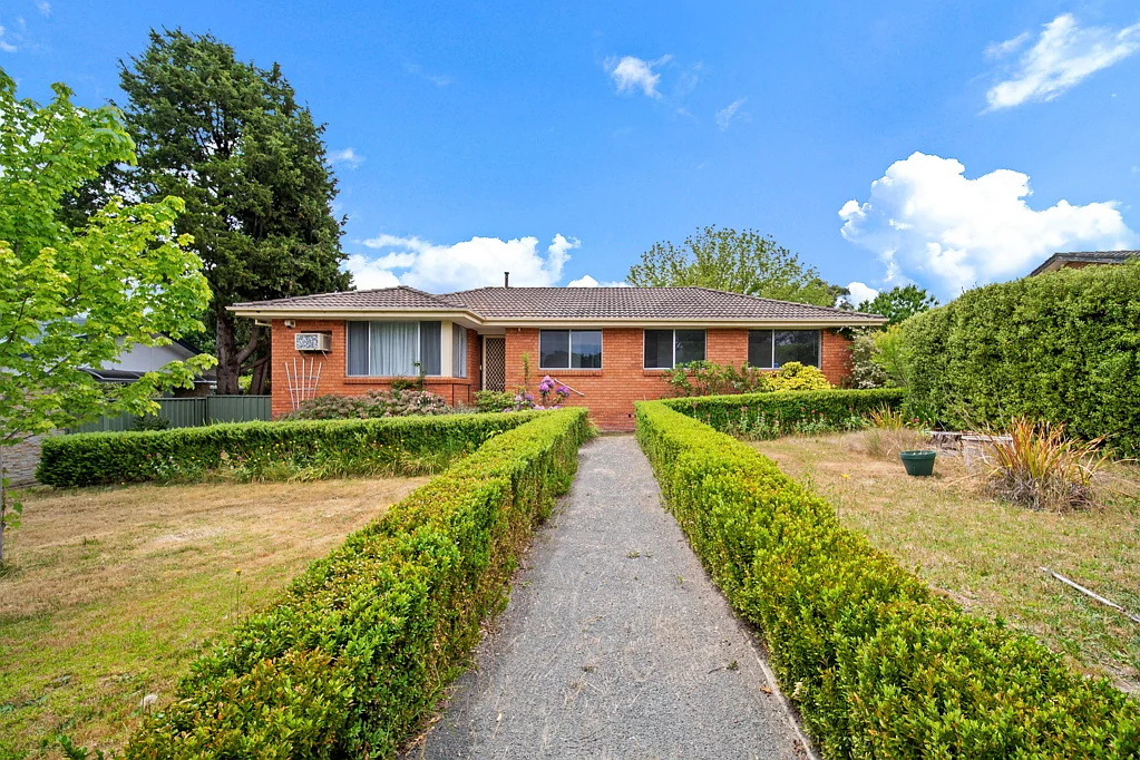 6 Dunbar Street, Fraser, ACT 2615