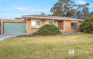 7 Summit Dr, Kennington, VIC 3550, 4房, 2浴, House