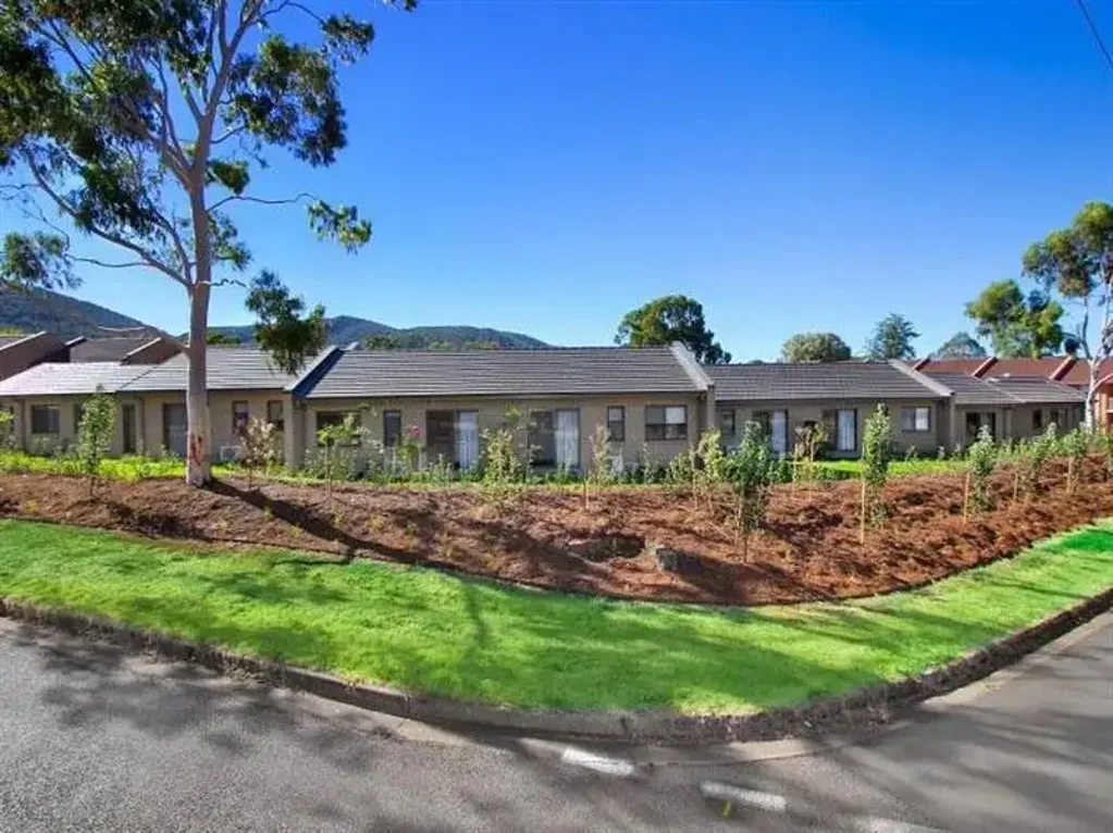 Executive Style Villa in North Tamworth