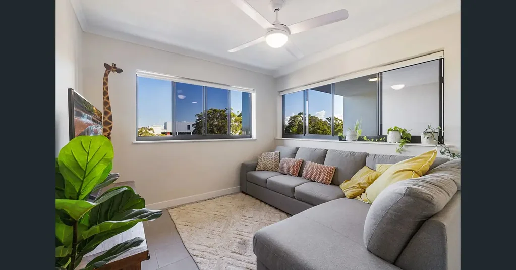 Sleek Modern Living with Vibrancy in the Heart of Maroochydore