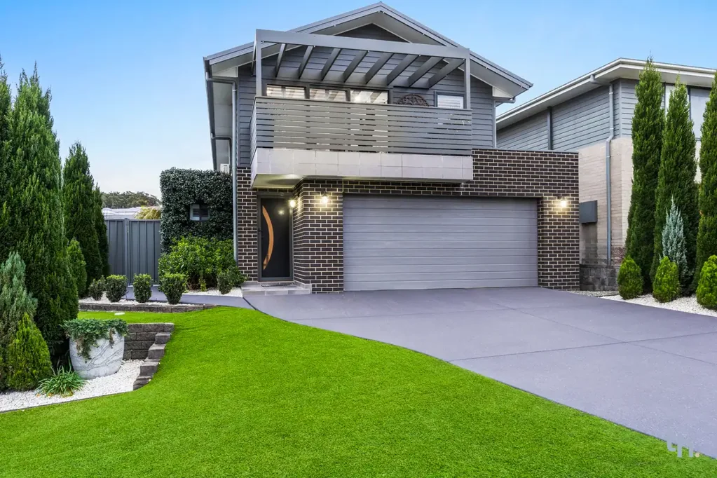 12 Butterworth Street, Cameron Park, NSW 2285