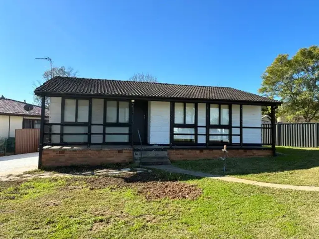 Freshly Repainted 3 Bedroom Home in Convenient Location