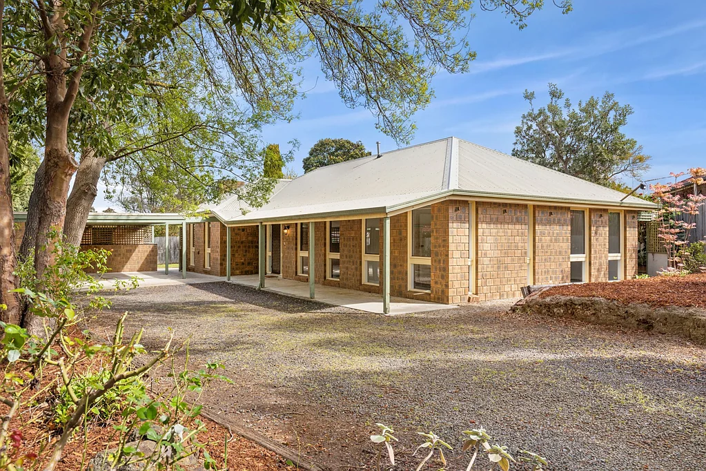 6 Niblett Court, Grovedale, VIC 3216