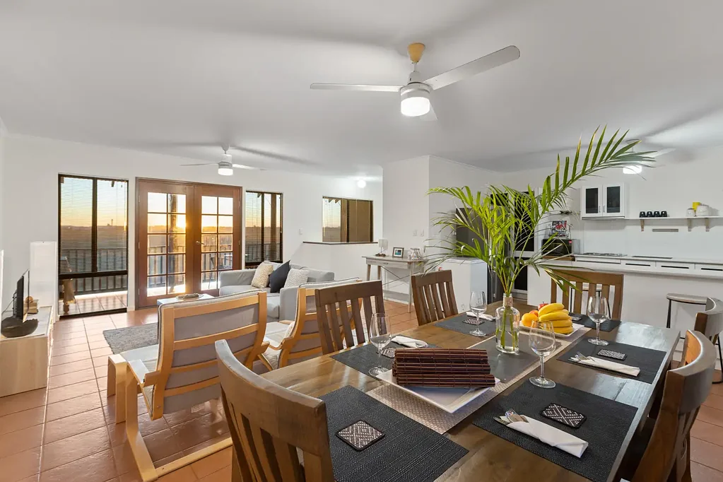 Broome 3Habitaciones Set & Forget!