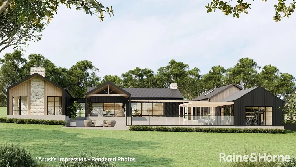 Berry 7 Bedroom 'The Ridge' by Mann Made