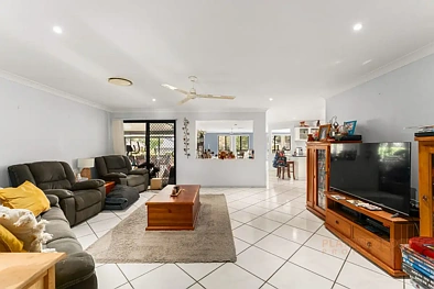 18 Kathleen Crescent, Beaudesert, QLD 4285, 5 Bedrooms, 2 Bathrooms, House