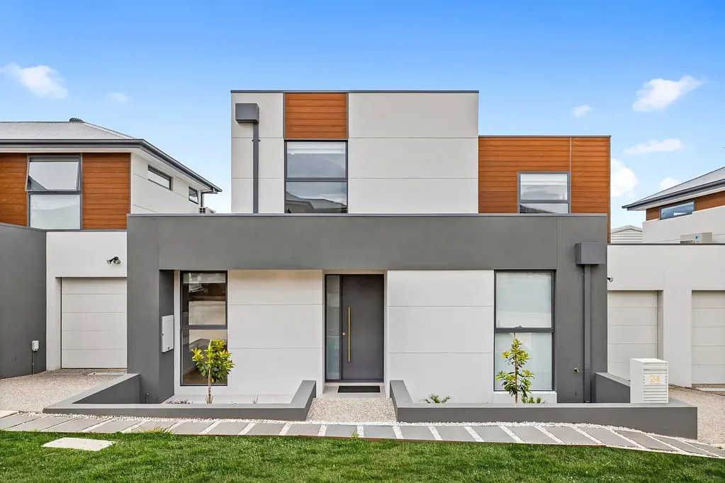 Strathmore 4침실 Architectural Elegance Meets Everyday Convenience, Walk to Napier Street Village