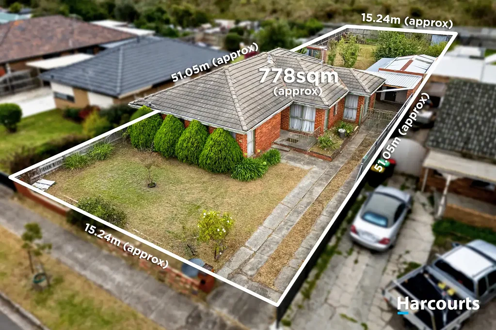 Keilor East 4房 778平米宽地块 规划许可获批 双住宅潜力大 地段成熟便利 开发路径清晰 Permit Approved Dual Occupancy Opportunity on 778sqm