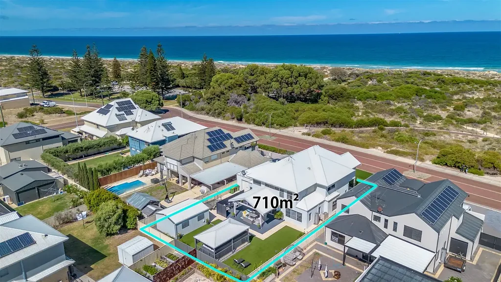 Singleton 4غرفة نوم BEACHFRONT LIFESTYLE WITH PANORAMIC OCEAN VIEWS