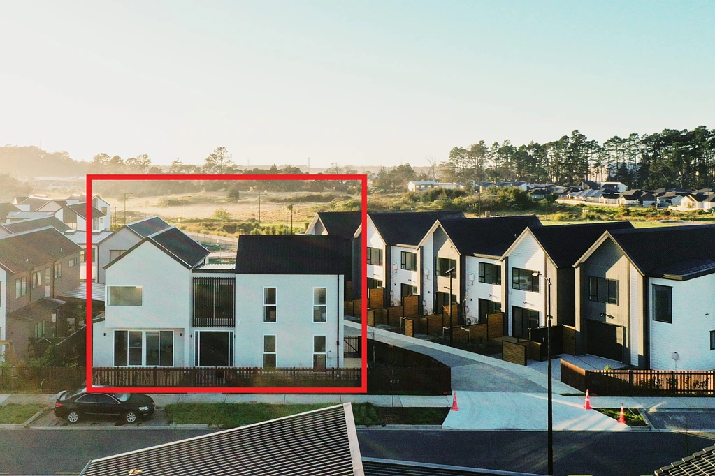 Huapai 3 Bedroom Must-See New Build for Young Family!