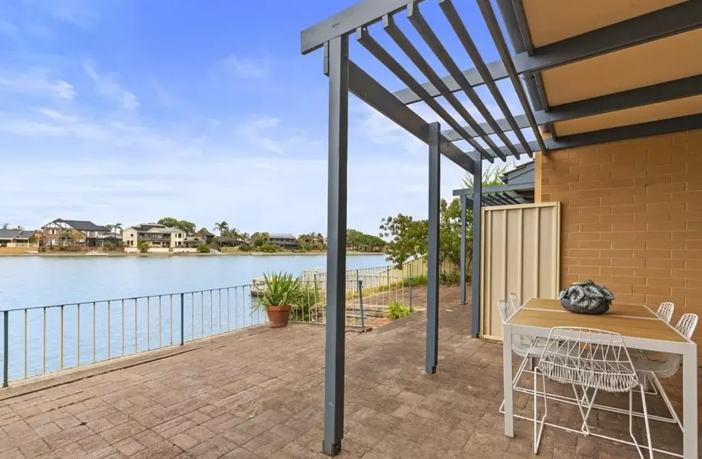 15/39 Lochside Drive, West Lakes, SA 5021