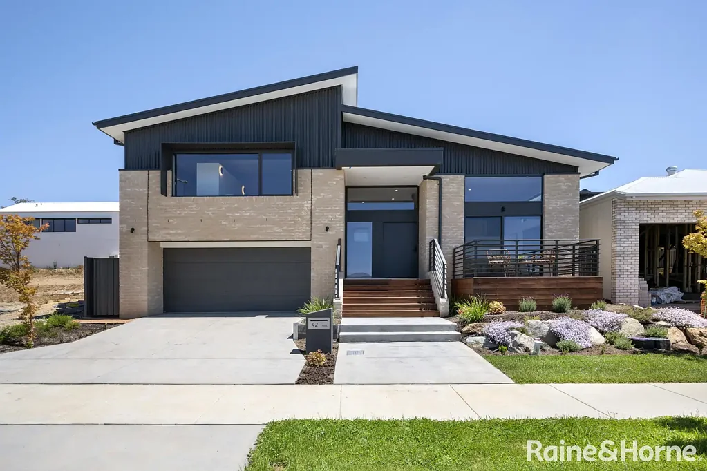 42 Lambrigg Road, Googong, NSW 2620