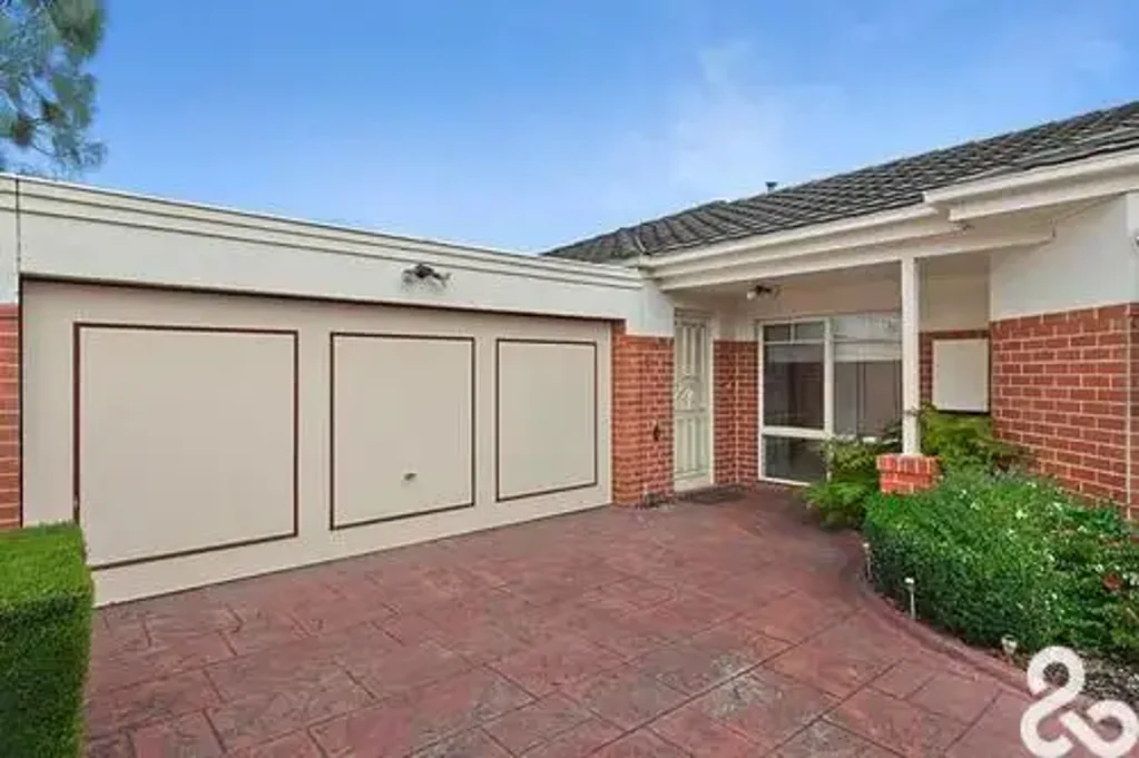 *Immaculate Villa Unit*