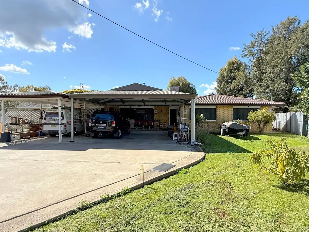 Moree 4ਬੈੱਡਰੂਮ 4 BEDROOM FAMILY HOME ON 1157M2