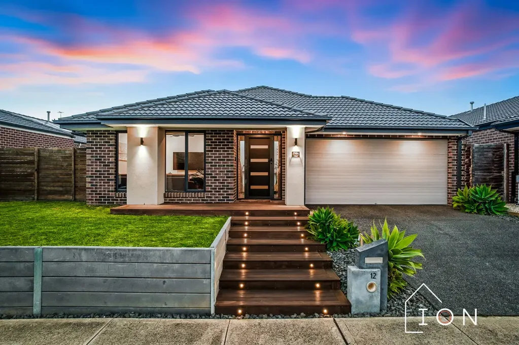 12 Freshman Avenue, Clyde, VIC 3978