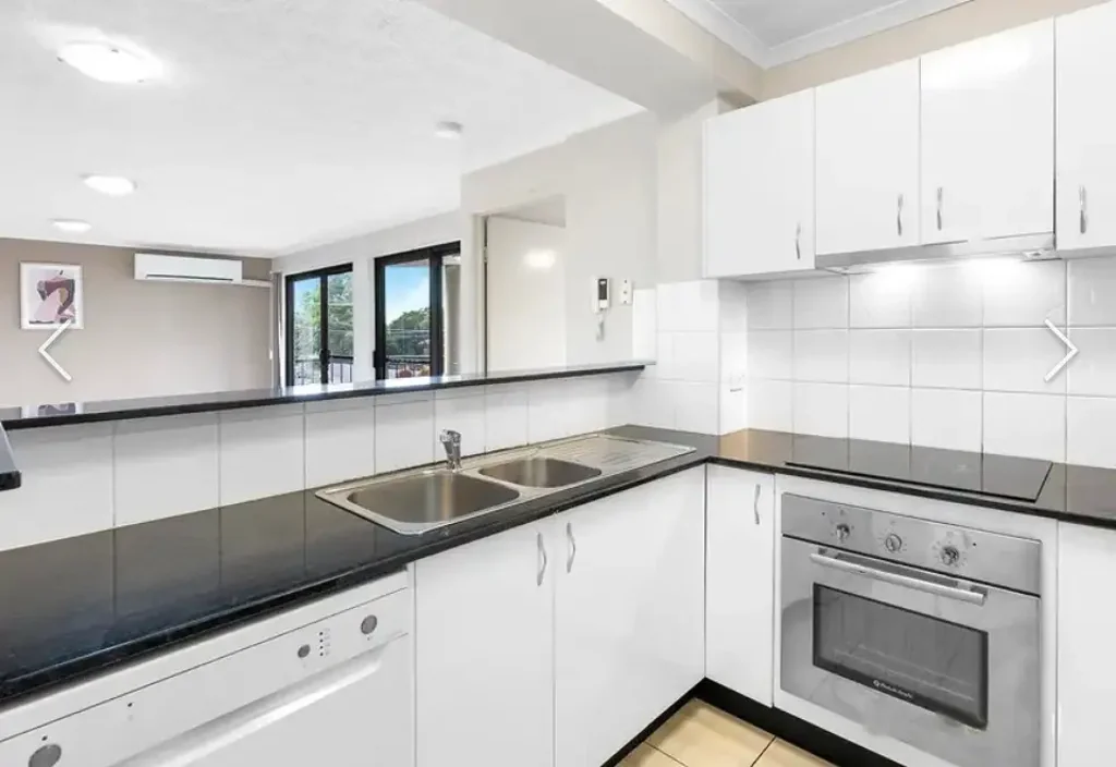 Modern 3-Bedroom Apartment in Prime Macgregor Location (Furniture can be provided upon request)