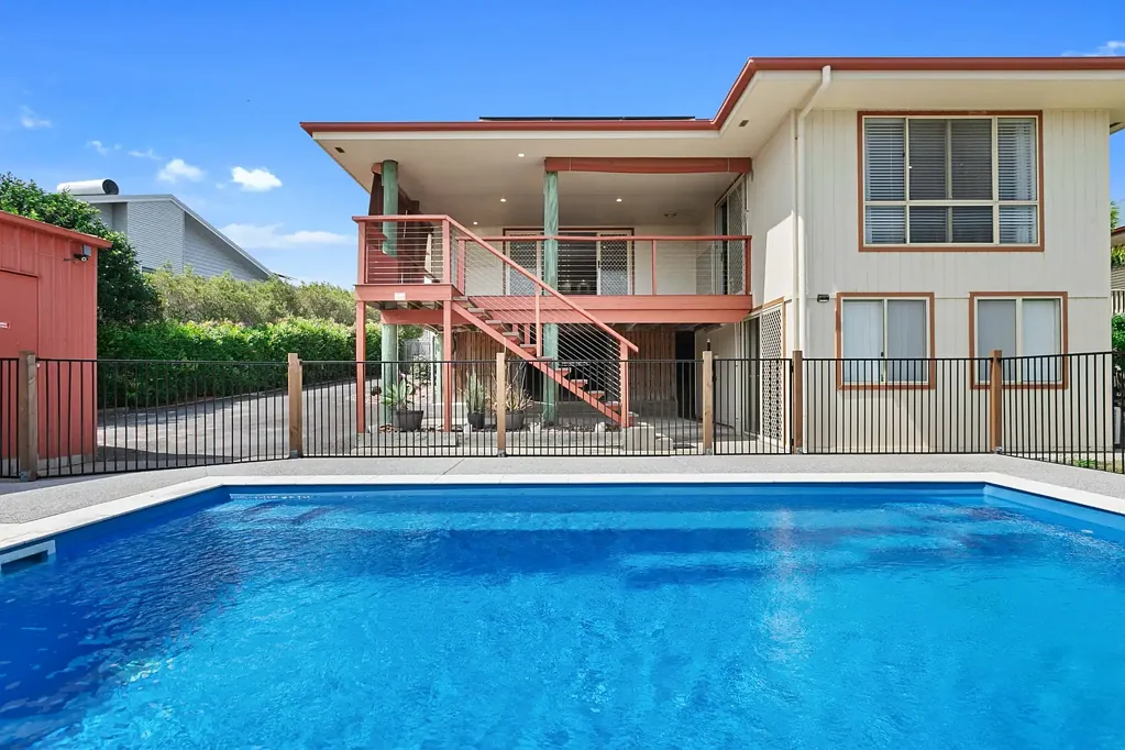 Urraween 5ห้องนอน Exquisite Family Home - Panoramic Views