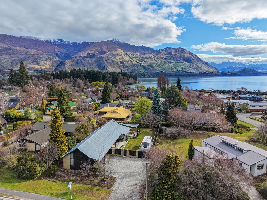 Wanaka 4 Slaapkamer Holidays Start Here