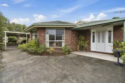 27 Daniels Road, Magra