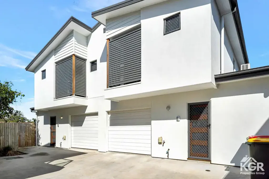 Mount Gravatt 3 Bedroom Contemporary Townhouse Living in the Heart of Mount Gravatt