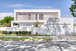1/1 Seaforth Avenue, Broadbeach Waters